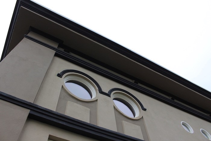  Portholes, exterior view (Lindsay William-Ross/Vancouver Is Awesome)