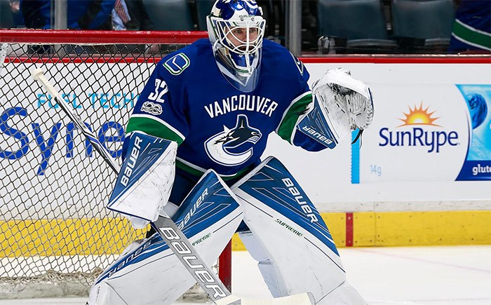  Richard Bachman is the name of Stephen King's moniker under which he wrote the book, The Running Man. It's also the name of the goaltender the Canucks just signed. Photo Canucks
