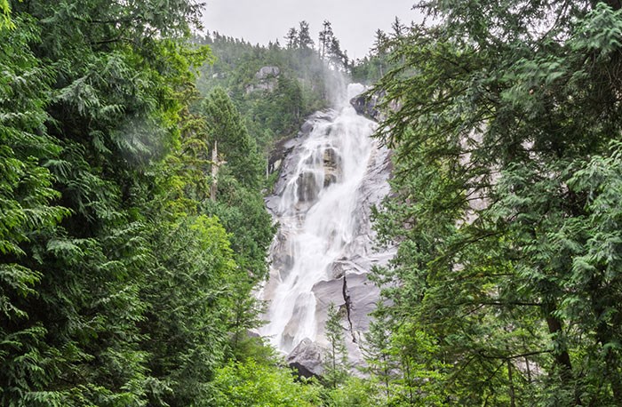  Shannon Falls. Photo Shutterstock