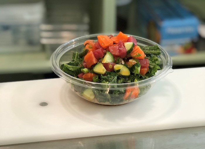  Building the Simply Poke bowl (Lindsay William-Ross/Vancouver Is Awesome)