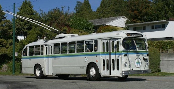  Bus 2416 (Transit Museum Society of B.C.)