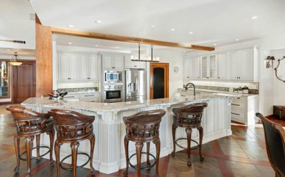  The gourmet kitchen is adjacent to the large great room. Listing agents: Scott Piercy, James LeBlanc