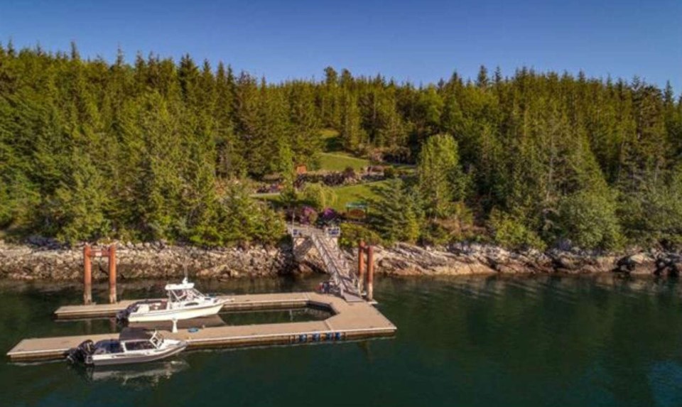  You'll need this private dock, with no ferry service to Stuart Island. Listing agents: Scott Piercy, James LeBlanc