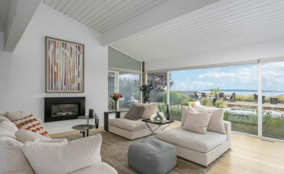  The living area has vaulted, tongue-and-groove ceilings for that beachy look, which is a perfect complement to the breathtaking ocean views outside. Listing agent: Philip DuMoulin