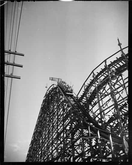  The giant roller coaster at Playland in the 1950s (Vancouver Public Library)