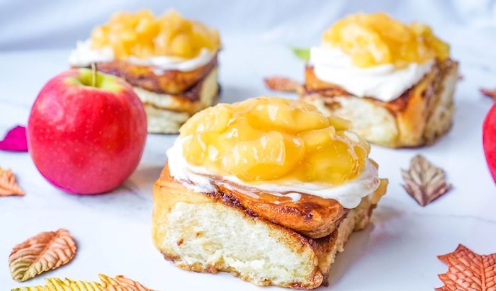  Apple Pie Cinnamon Buns. 