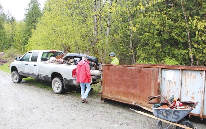  Reporting The BC Wildlife Federation has released an app that makes it easy to report an environmental crime, like illegal dumping. Memebrs of the Pemberton Wildlife Association are pictured cleaning up garbage around the Grean River Forest Service Road last spring. (Photo: submitted)