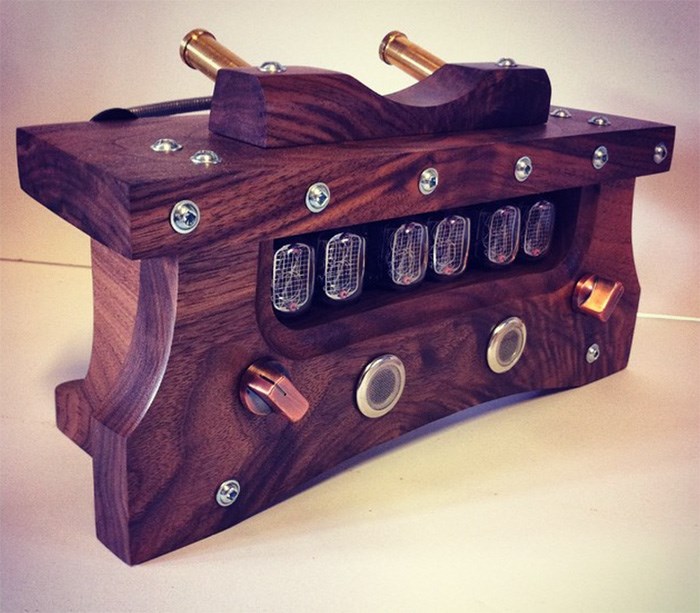  This Nixie clock made by Kyle Miller of TGT Studios is similar to the one he made for Joe Rogan. Photo TGT