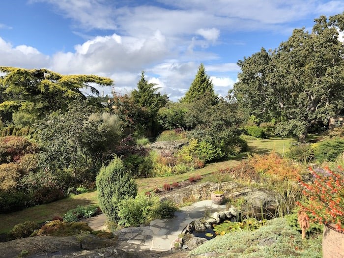  If you've done Butchart Gardens, give Abkhazi Garden a look. It's definitely off the beaten path, and worth the detour (Lindsay William-Ross/鶹ýӳ)
