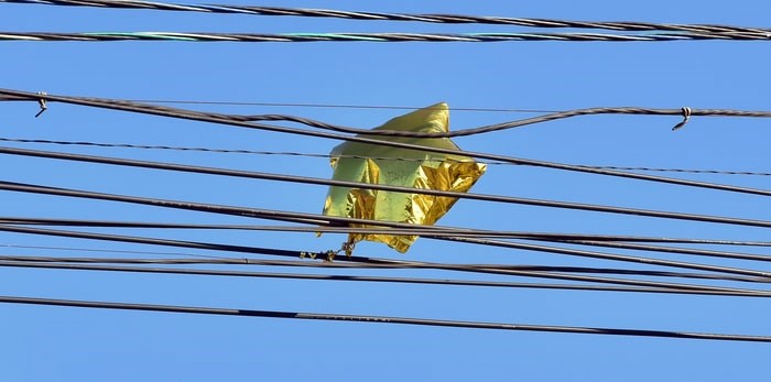  A massive power outage hit North Vancouver Wednesday morning. BC Hydro believes it was caused by a metalic helium balloon--not this one, but similar--hitting the power lines (Helium balloon/Shutterstock)