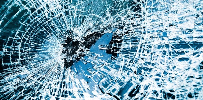  Broken car window/Shutterstock