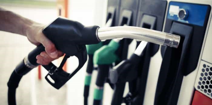  Photo: woman fuel / Shutterstock