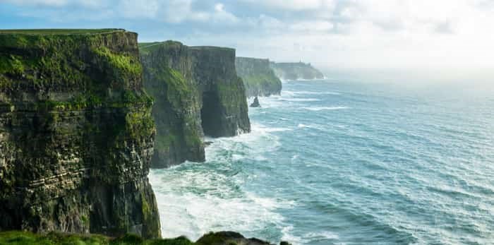  Photo: The Cliffs of Moher / Shutterstock