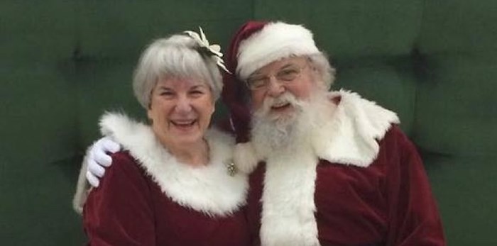  Santa Chris and Mrs. Claus. Photo: The REAL Santa and Mrs. Claus/Facebook