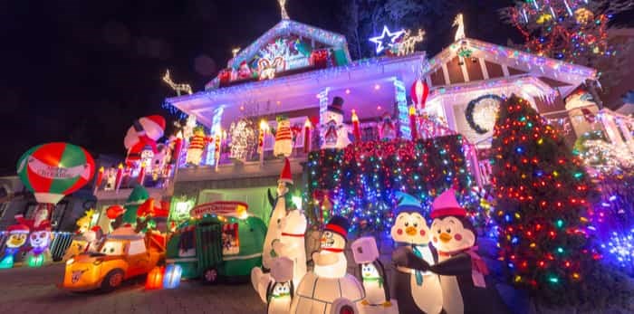  VANCOUVER DECEMBER 2018: Christmas lights decoration at the Chalet Place Lights for Charity in West Vancouver, British Columbia, Canada