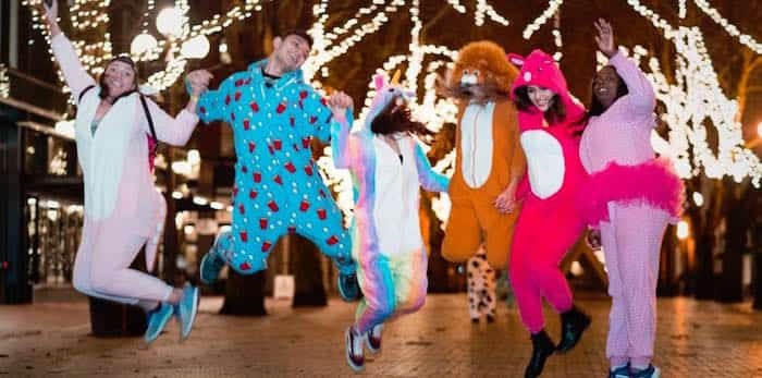  Onesie Bar Crawl Vancouver / 