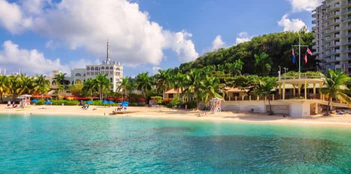  montego bay / Shutterstock