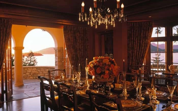  Imagine the dinner parties previous owners AJ Taylor and Kay Meek have had in this spectacular dining room. Listing agent: Harry Kramm
