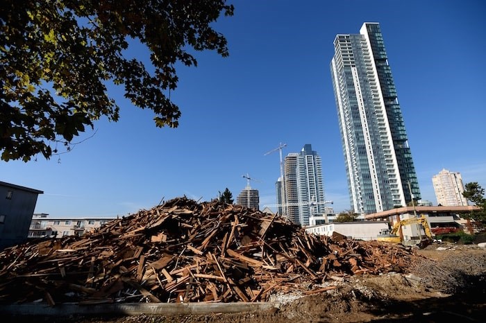  Three apartment buildings on Sussex Avenue were demolished after tenants were evicted. Photo by Jennifer Gauthier