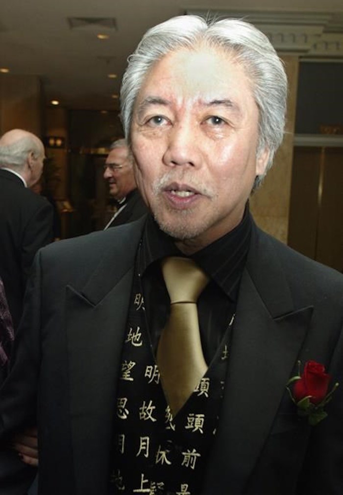  Giller Prize nominee Wayson Choy arrives for the Giller Prize dinner in Toronto on November 11, 2004. THE CANADIAN PRESS/Frank Gunn