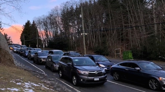  The ferry lineup. Photo by Bronwyn Beairsto/Bowen Island Undercurrent