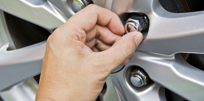 A lug nut loosener is on the loose in Metro Vancouver, warn police - Vancouver Is Awesome