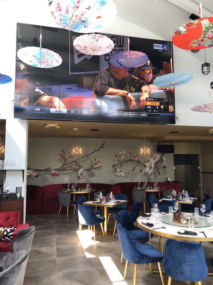  People were watching the NBA finals on this screen, from down below on Robson Street. Photo by Lindsay William-Ross/Vancouver Is Awesome