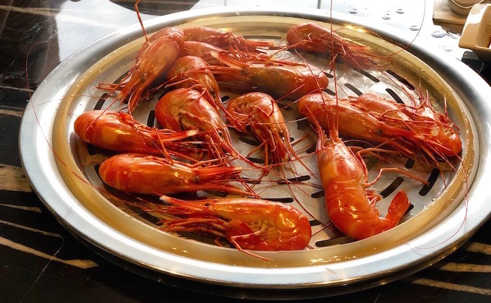  Steam B.C. spot prawns. Photo by Lindsay William-Ross/Vancouver Is Awesome