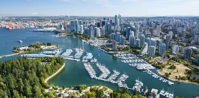  Photo: Aerial image of Stanley Park and Coal Harbour / Shutterstock