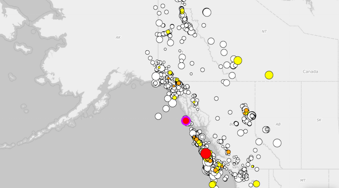  Photo: Earthquakes Canada / 