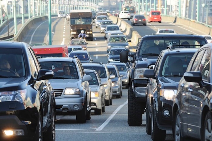 traffic-bridge-vancouver-min