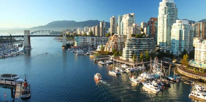  Photo: Vancouver harbour / Shutterstock