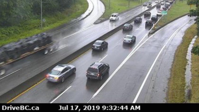  BC HighwayCam image from Highway 1, Hwy 1, northend of Ironworkers Memorial Bridge at Fern Street, looking southbound. Screenshot/DriveBC