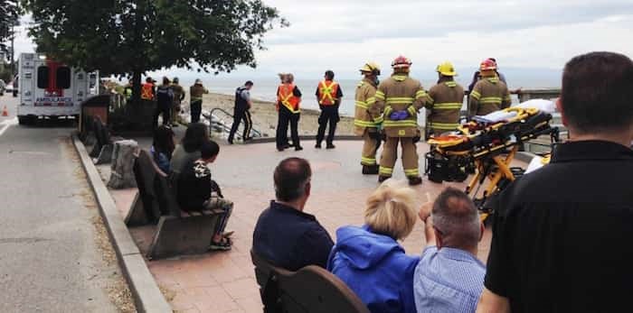  Emergency crews on scene at Davis Bay after a float plane crashed early Tuesday afternoon. Photo: Sean Eckford