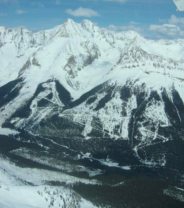  Jumbo Mountain. Photo by @jumboglacier/Twitter