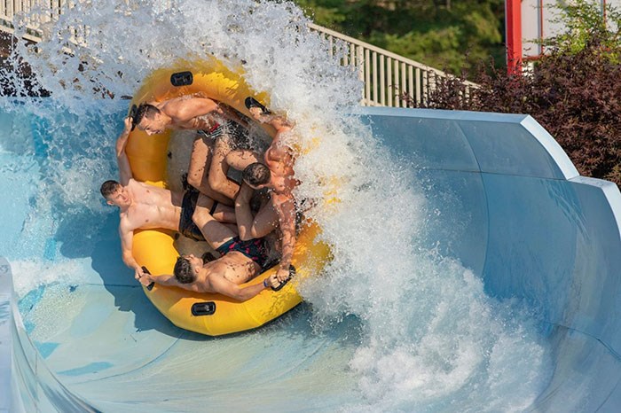  Photo: Cultus Lake Waterpark