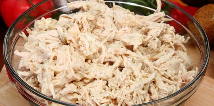  Photo: shredded chicken / Shutterstock