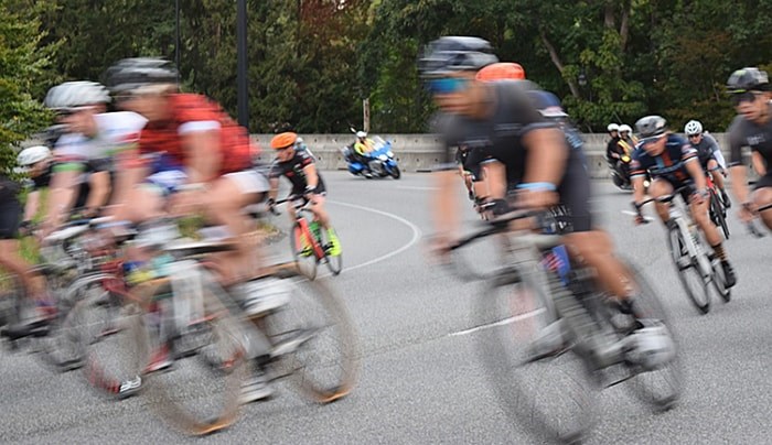  More than 4,500 cyclists make their way across Lions Gate Bridge on their way to Whistler, part of the 122-kilometre GranFondo Race. photo Ben Bengtson, North Shore News