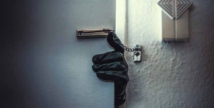  Burglary/Shutterstock