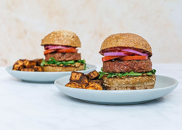  Beyond Meat Burgers made at home, photo: Fresh Prep Facebook