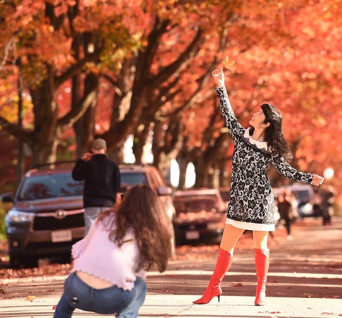  STRIKE A POSE: The vibrant fall colours along Cambridge Street in the East Vancouver neighbourhood of Hastings-Sunrise attract a steady crowd in search of the perfect photo. Photo Dan Toulgoet