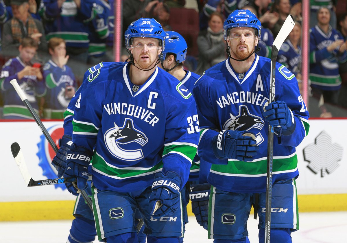 What a night for Canucks fans': Twitter reacts to Sedins' jersey