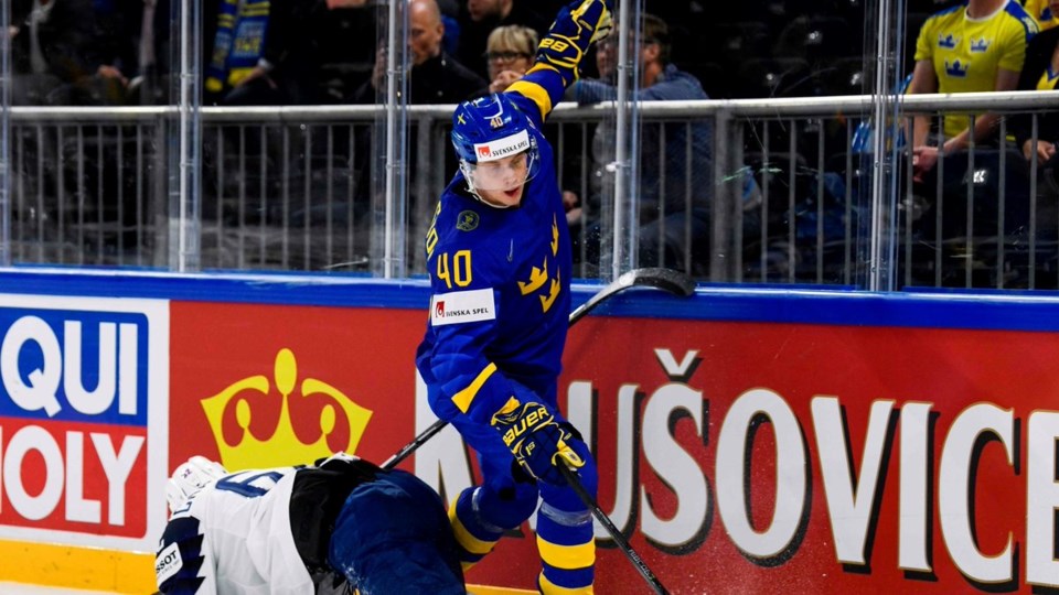Elias Pettersson at the 2018 World Hockey Championships