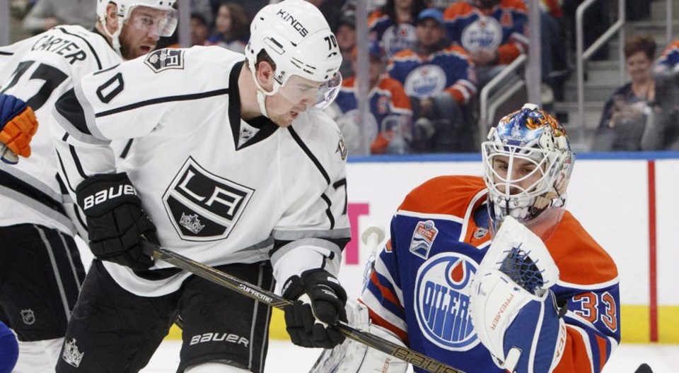 Tanner Pearson battles in front of the net for the Los Angeles Kings.