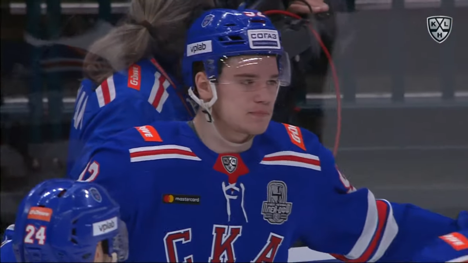 Podkolzin scores with perfect shot from the point 0-43 screenshot