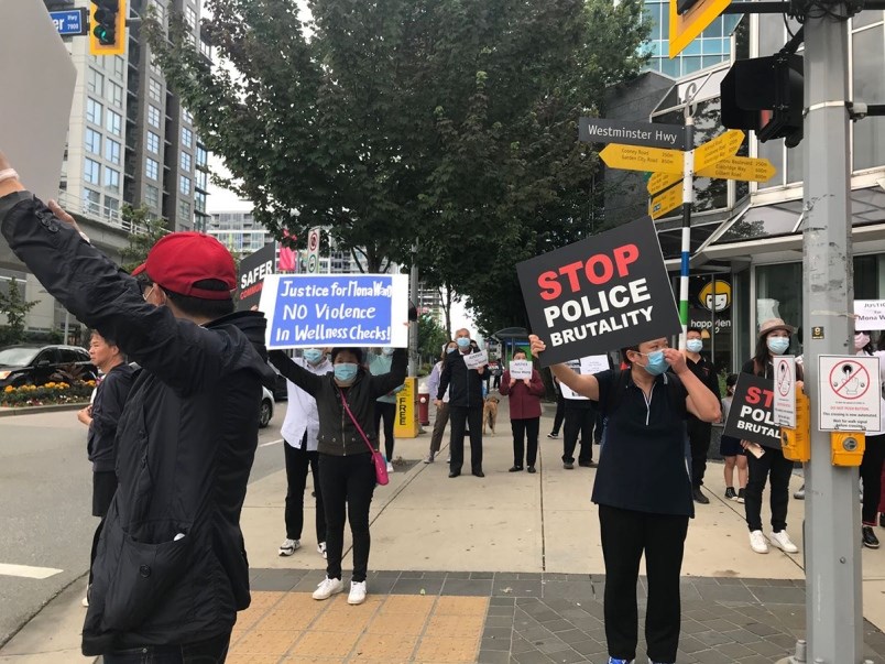 richmondites-rally-in-support-of-nursing-student-dragged-stepped-on-during-wellness-check-0-1