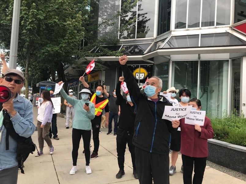 richmondites-rally-in-support-of-nursing-student-dragged-stepped-on-during-wellness-check-5