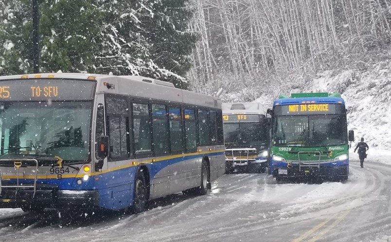 burnaby-mountain-sfu-bus-snow