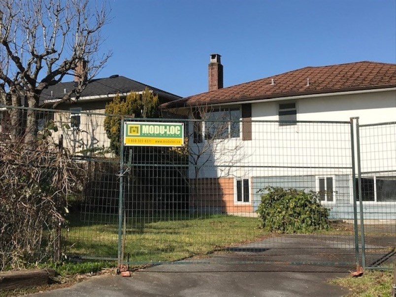 A house in Burnaby that has sat empty for years.
NOW file photo