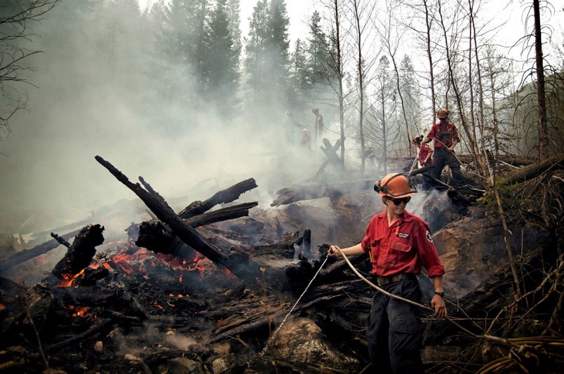 bc-wildfire-services-firefighters